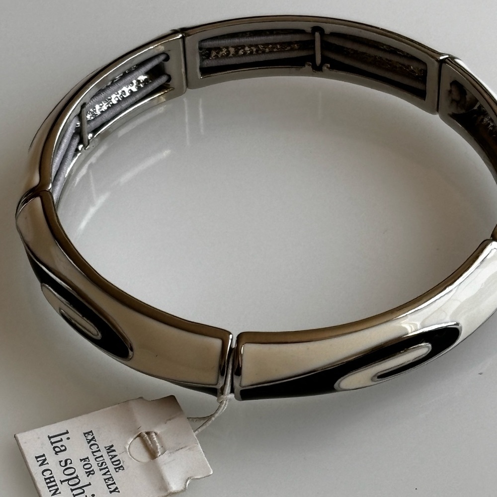 Lia Sophia black & ivory enamel bracelet/ fits 7 in wrist/ New with Tags